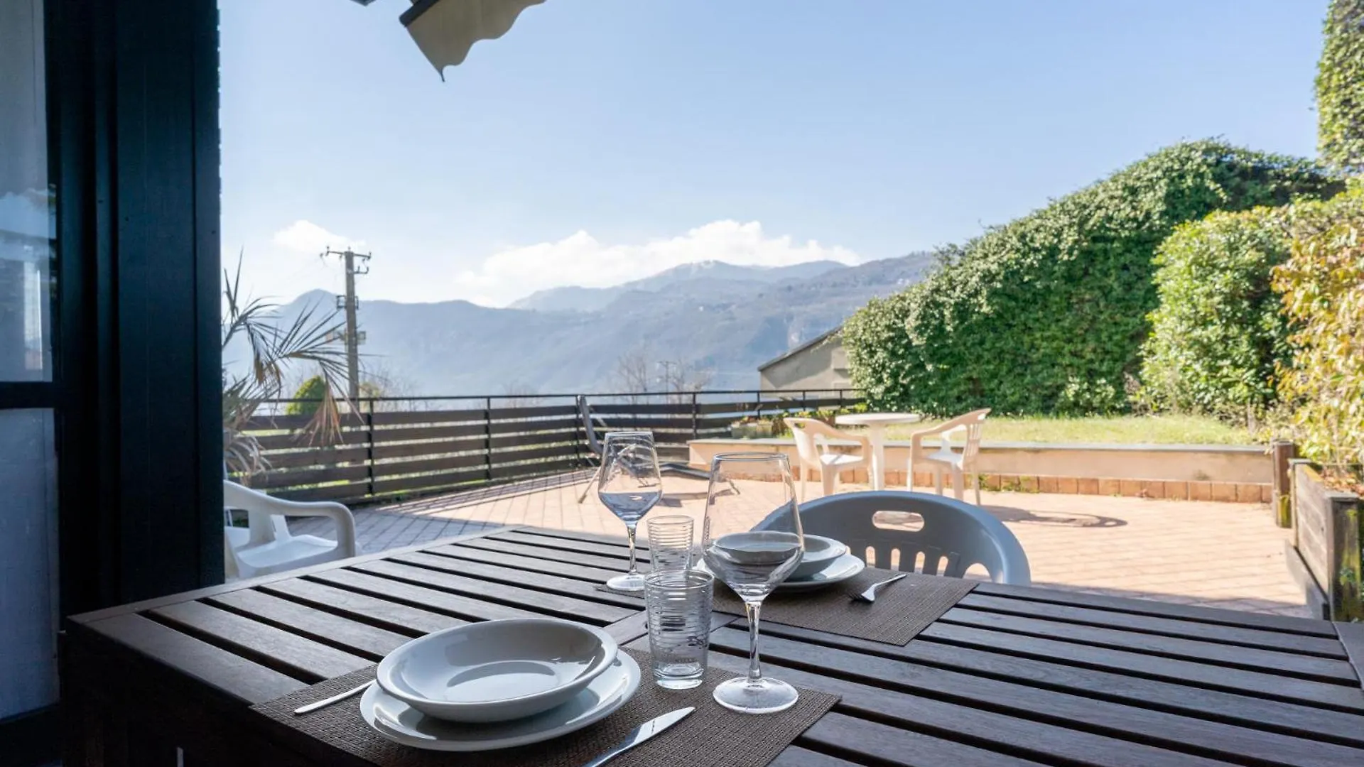 Sunsetview - Lake Como Swimming Pool And Garden Lierna