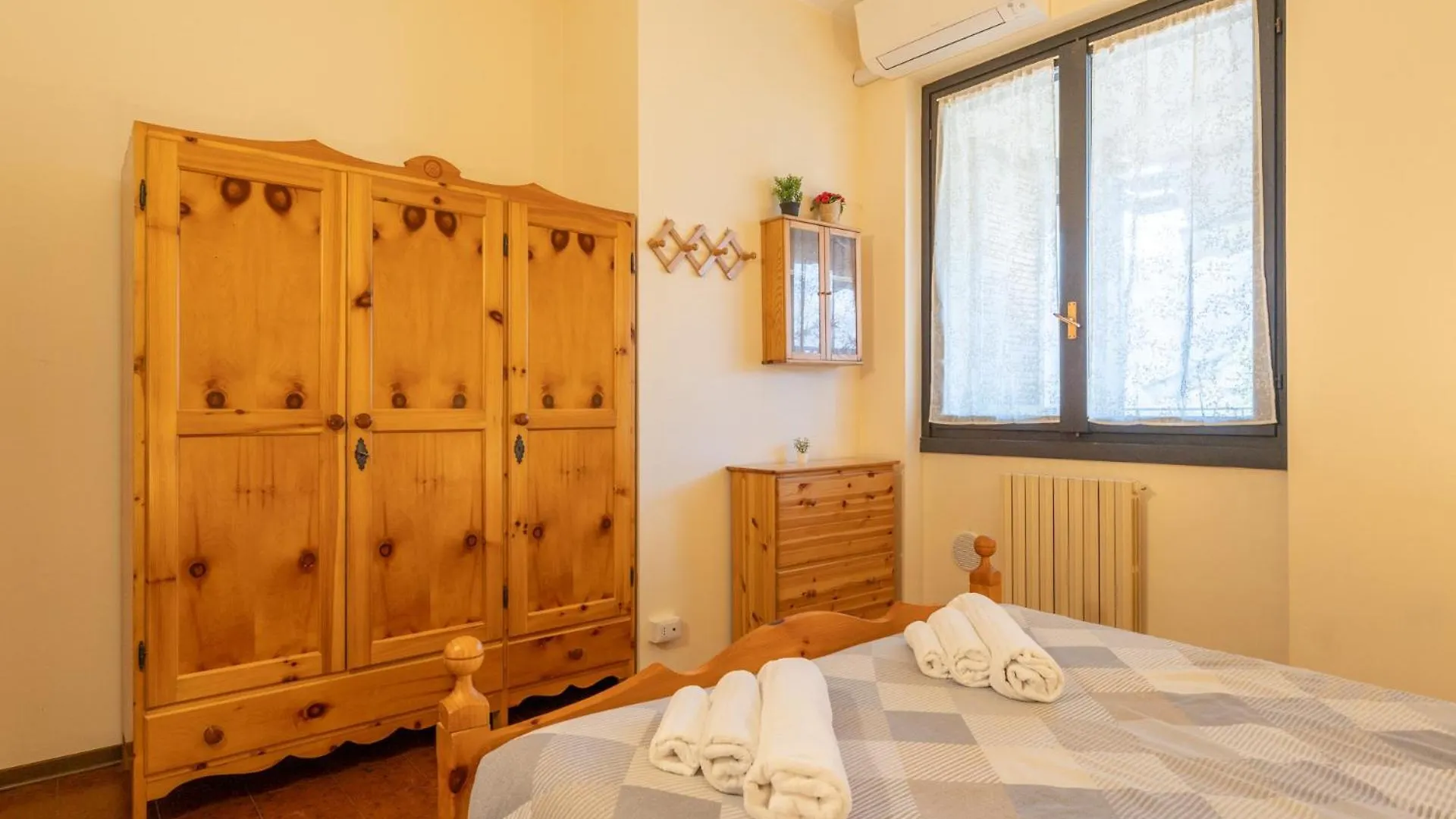 Sunsetview - Lake Como Swimming Pool And Garden Lierna Apartment